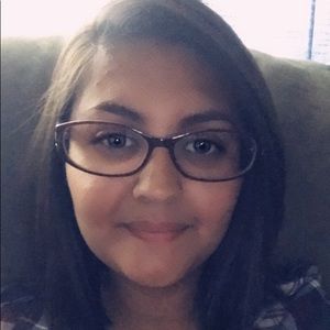 Meet your Posher, Cassie